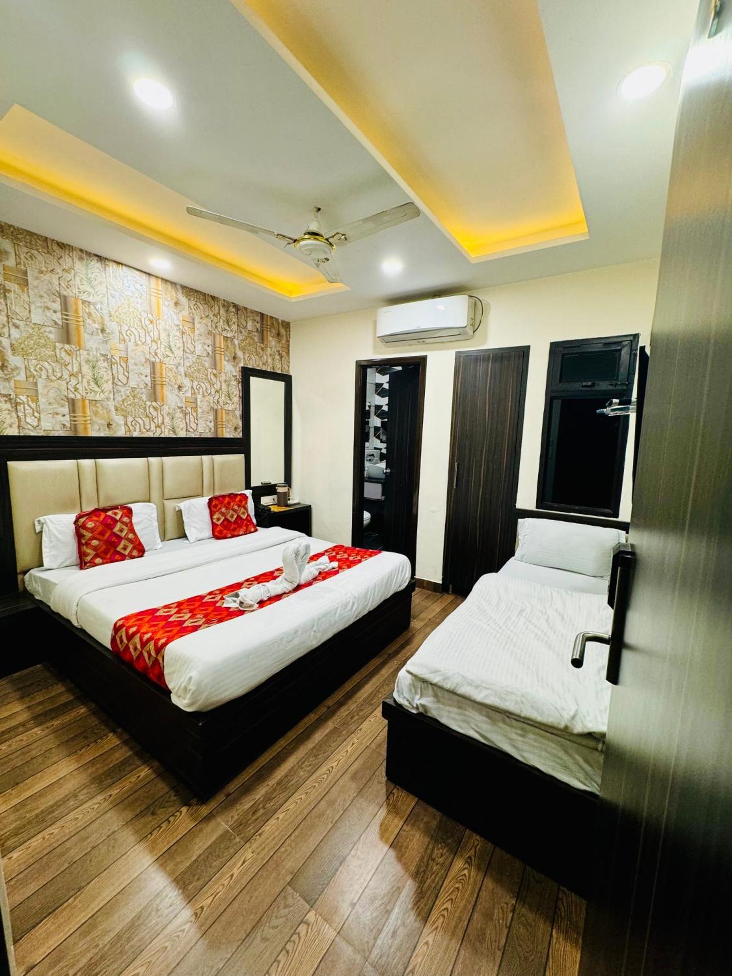 Hotel Kabir Residency Amritsar Exteriör bild