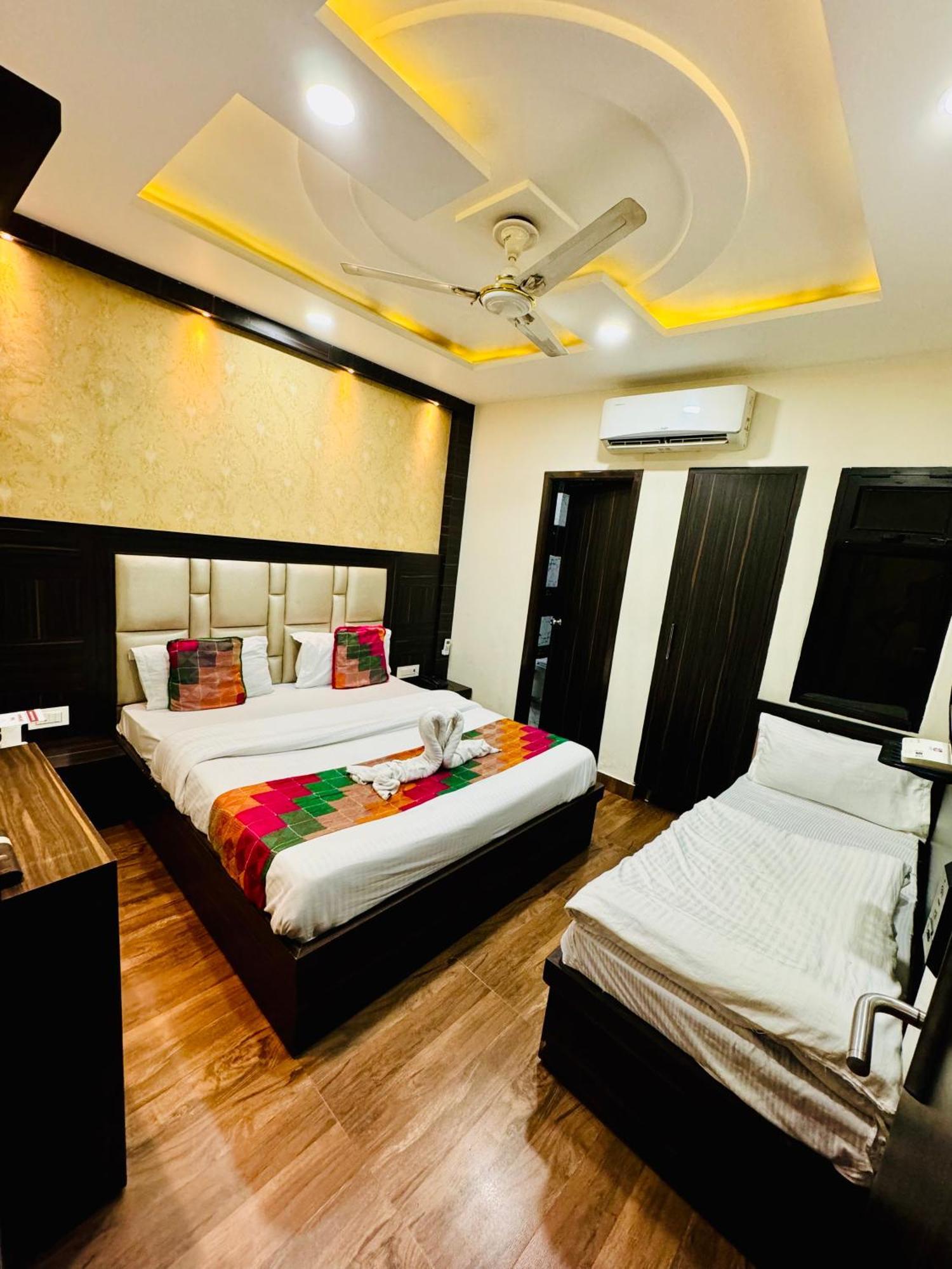 Hotel Kabir Residency Amritsar Exteriör bild